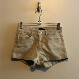 H&M mid rise tan shorts